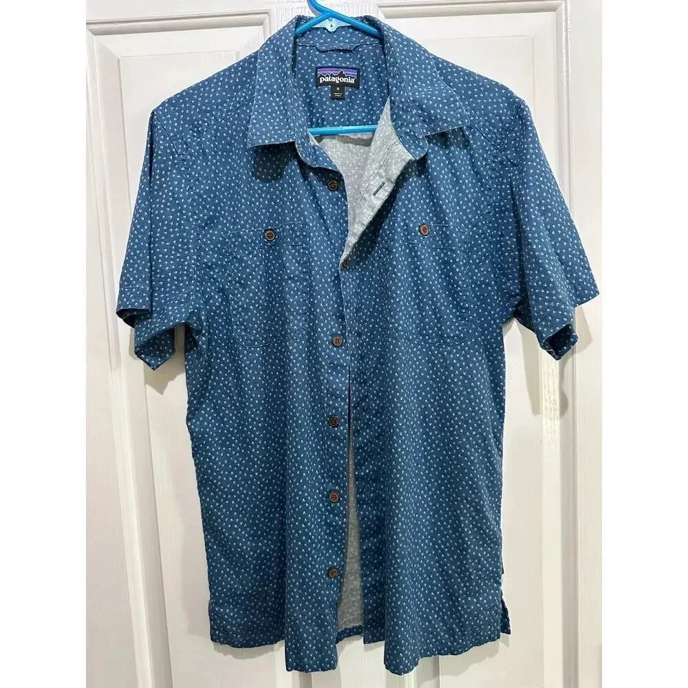 Patagonia Blue Short Sleeve Geometric Casual Button-Down Shirts Size M